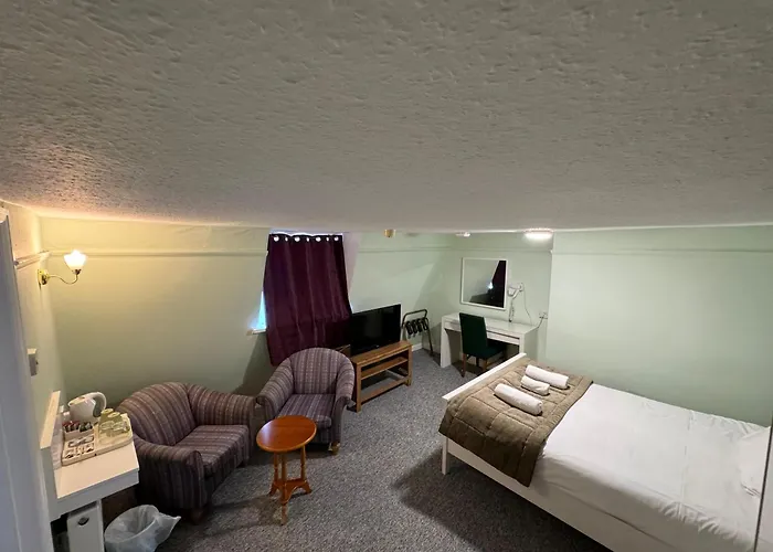 The George Hotel Battle, United Kingdom