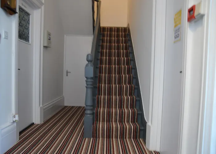 Holly Lodge