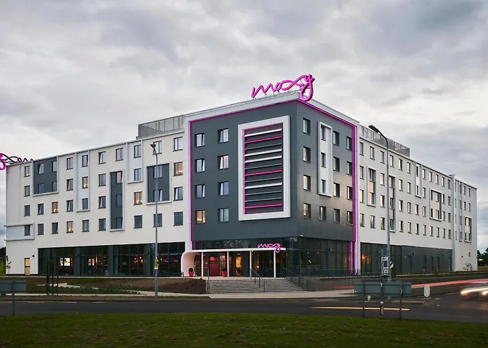Moxy Edinburgh Airport