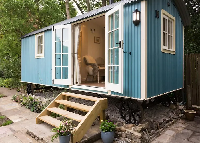 The Bailey Shepherd'S Hut And Holiday Cottage