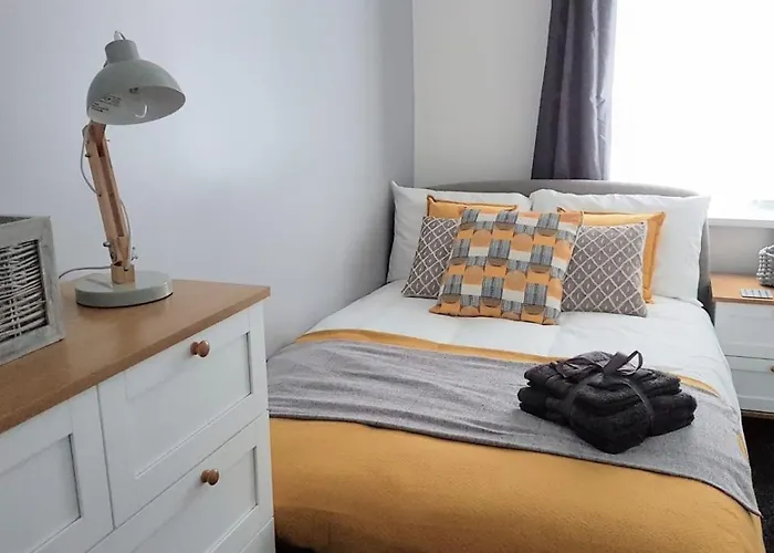 Townhouse @ Birches Head Road Stoke Bed & Breakfast, United Kingdom