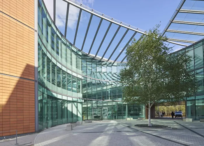 Modern Studio In Bracknell With Free Parking, United Kingdom
