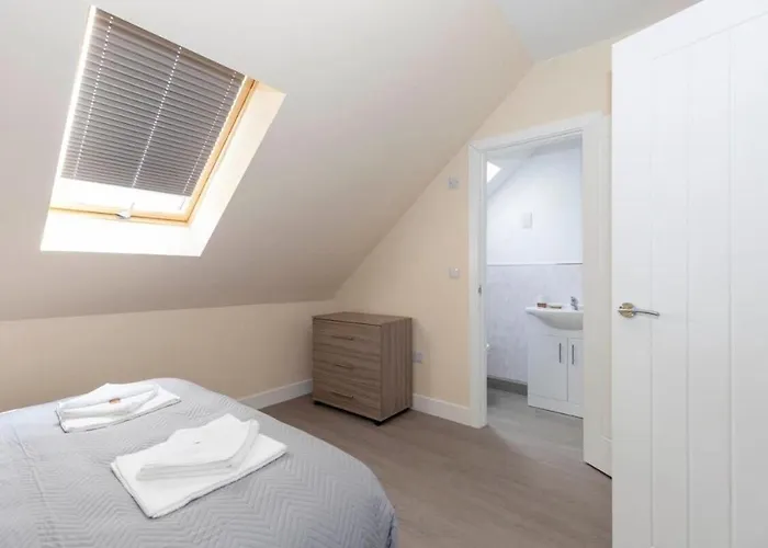 Sav s Clarence Street-