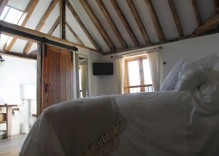 Dovecote - Unique Self-Contained 1Bed Renovated Barn