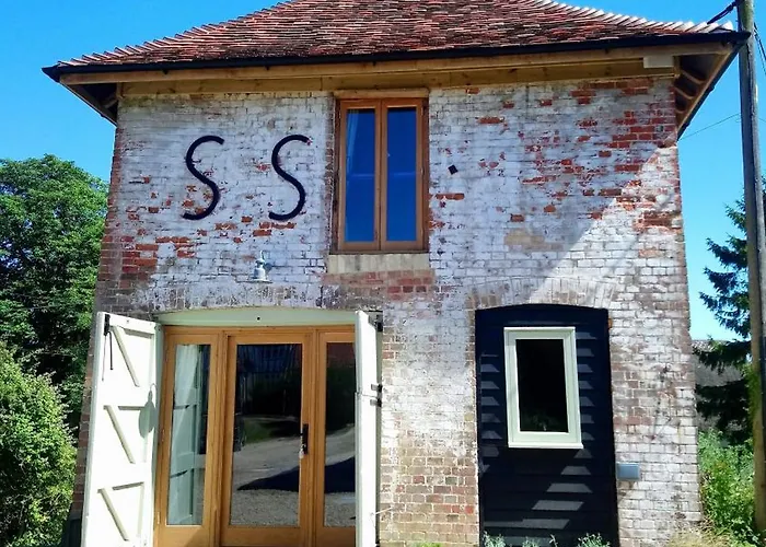 Dovecote - Unique Self-Contained 1Bed Renovated Barn