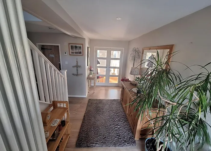 Sea, Home From Home Sleeps 6