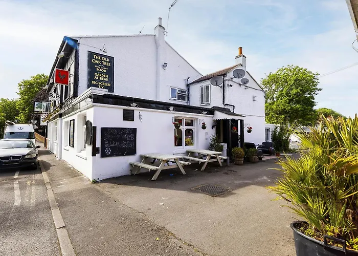 Old Oak Tree Inn
