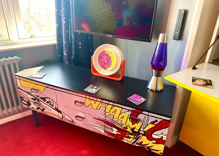 Pop Art Pad Heart Of Old Town With Parking! Apartment Hastings, United Kingdom