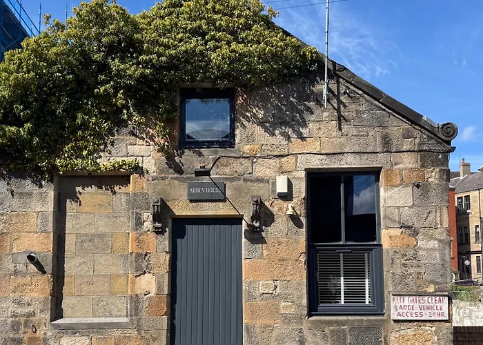 Abbey House Apartment Paisley, United Kingdom