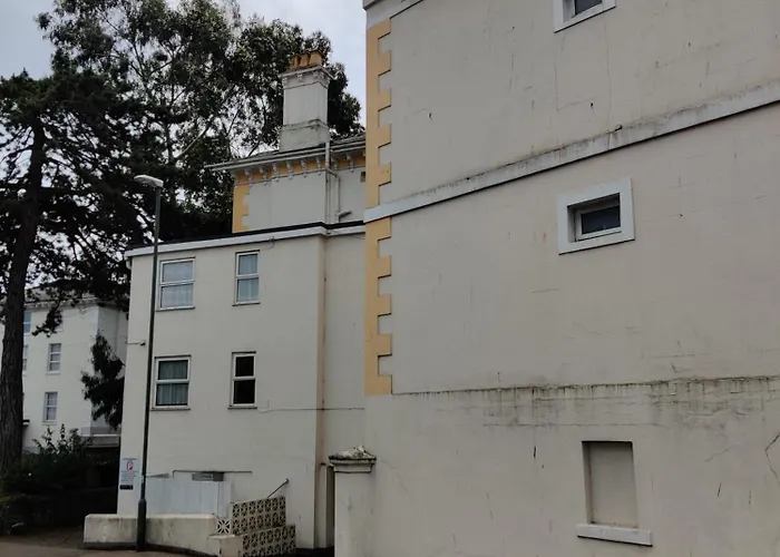 Inglewood Palm Hotel, Abbey Sands Torquay