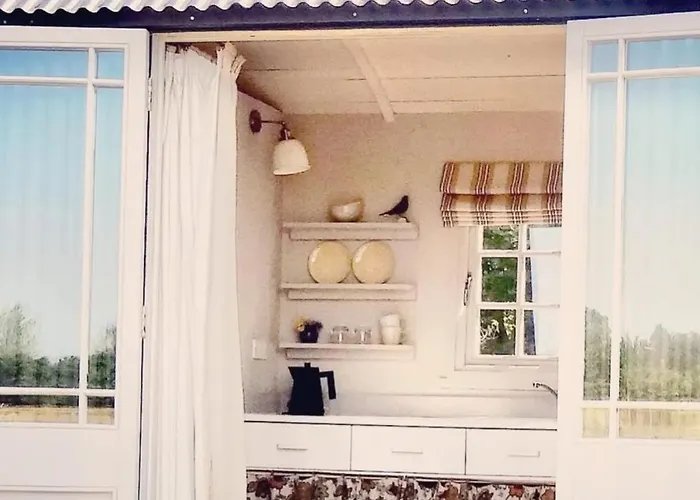 The Oaks Glamping - Rubie'S Shepherds Hut Colkirk, United Kingdom