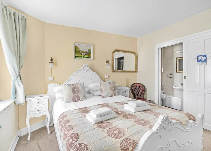 Summerlands Guest House Torquay, United Kingdom