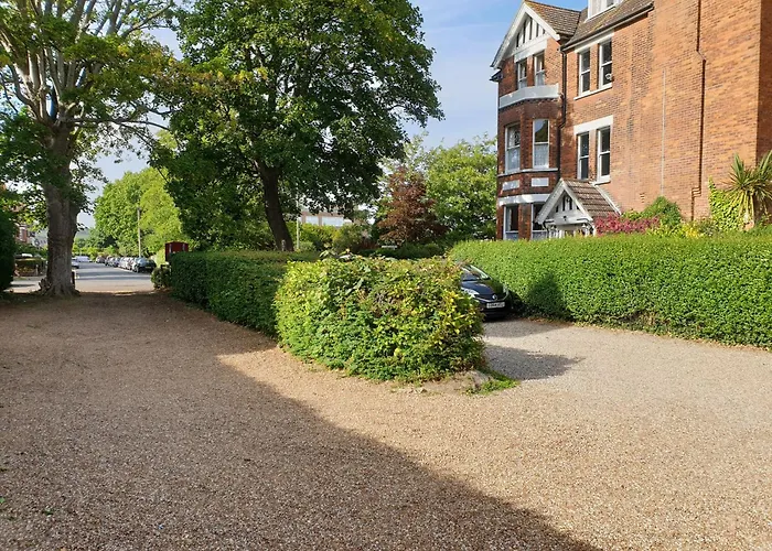 Wycliffe Guest House