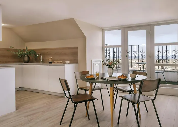 Thistle Suites Royal Garden Edinburgh, United Kingdom