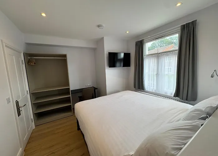 Brentwood Hotel & Apartments, United Kingdom