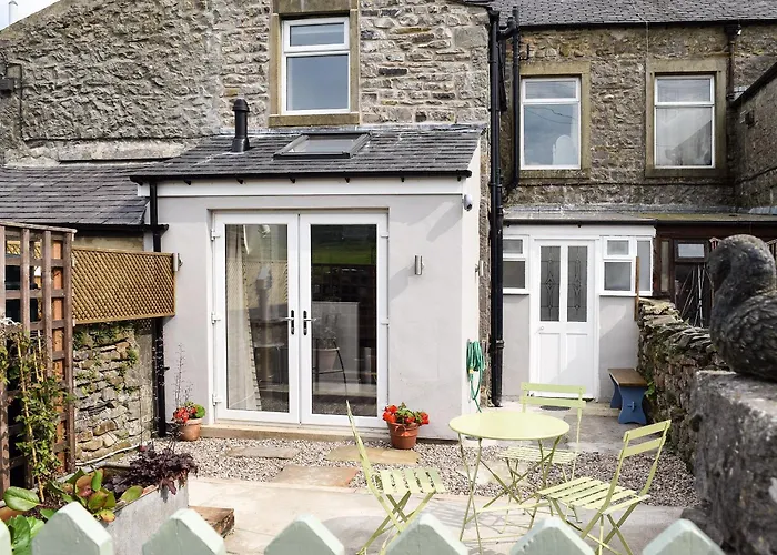 Three Peaks House