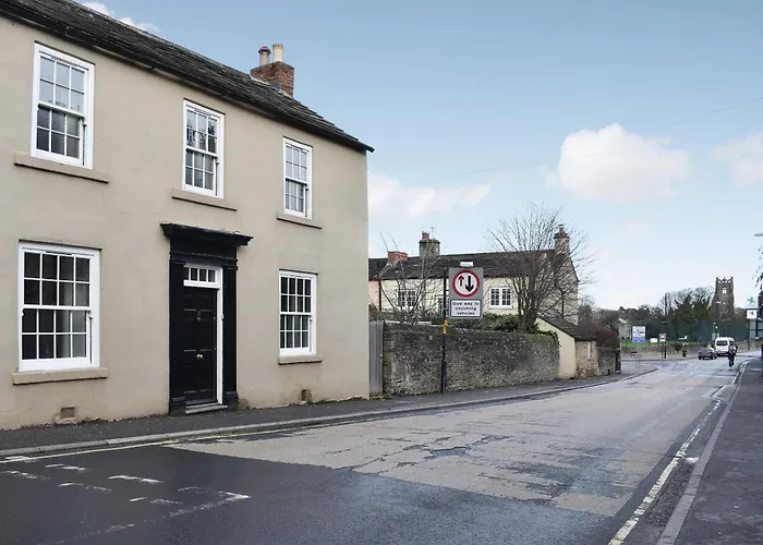 Ellerton House