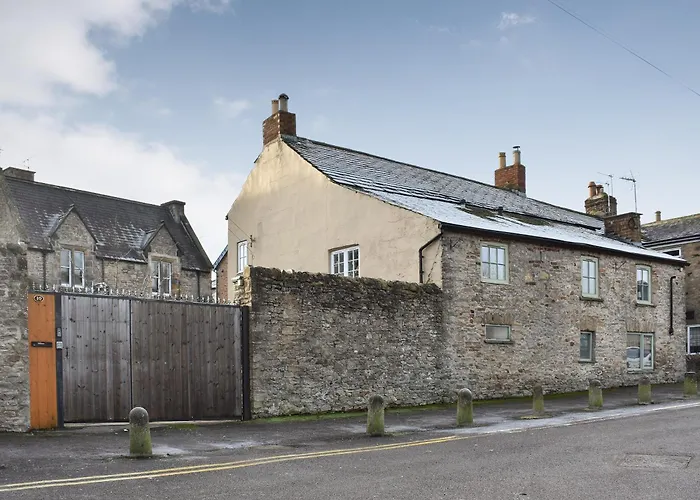 Ellerton House