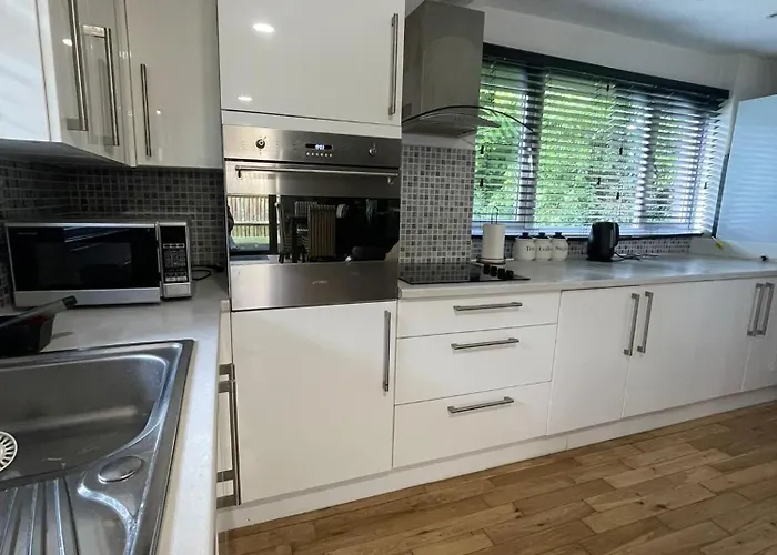 Windfalls Boutique Hotel Crawley , United Kingdom