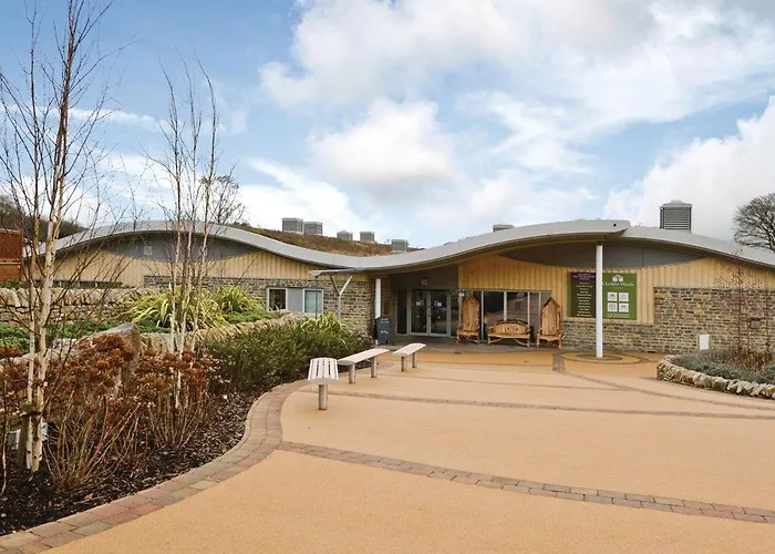 Cheddar Woods Resort And Spa