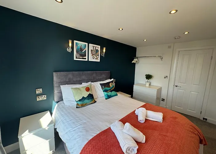 Marlborough Sea View Holiday s