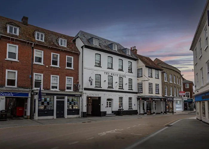 The White Horse Hotel, Romsey, Hampshire - The Coaching Inn Group