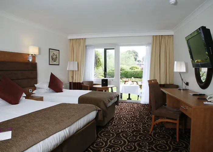 The Legacy Rose & Crown Hotel
