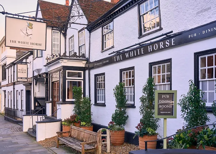 White Horse - A Heartwood Inn