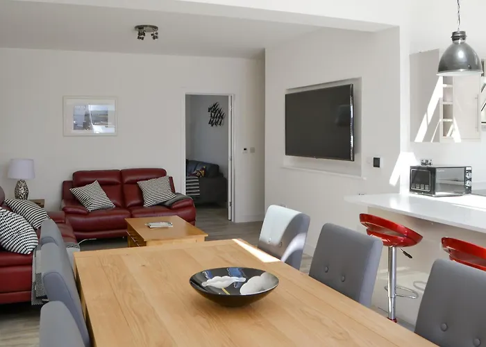 Rok House
