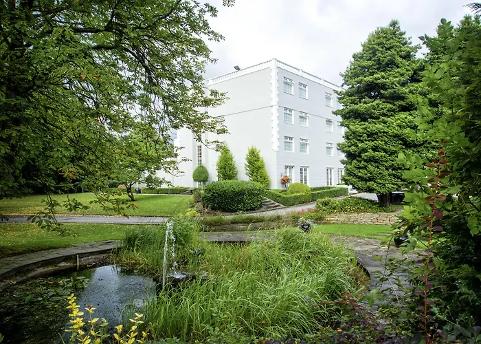 Manchester Airport Stanley Hotel By Belvilla
