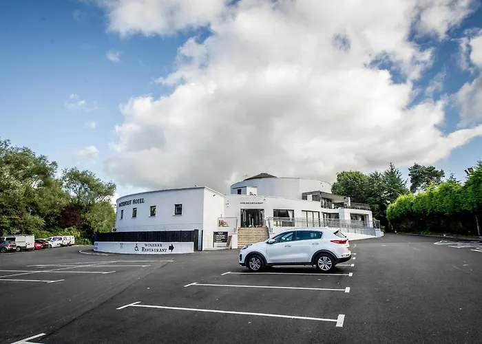 Waterfoot Hotel