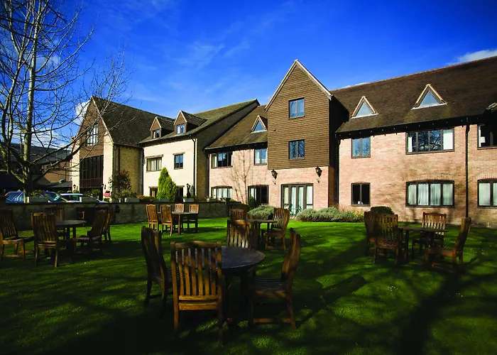 Voco Spires By Ihg