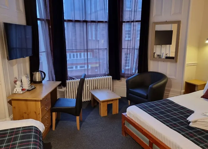 The Hampton Court Guesthouse