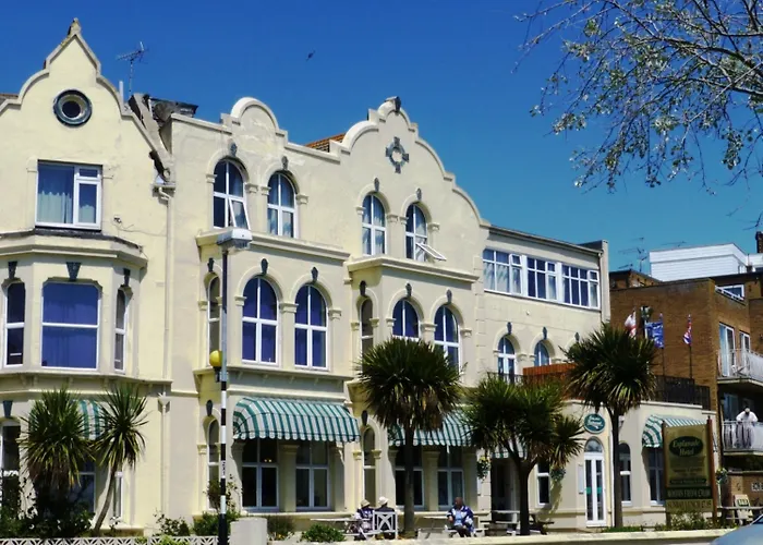Esplanade - Clacton On Sea, Beachfront By Oyo