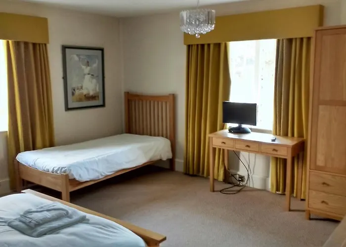 Bell House Hotel & Restaurant Sutton Benger, United Kingdom