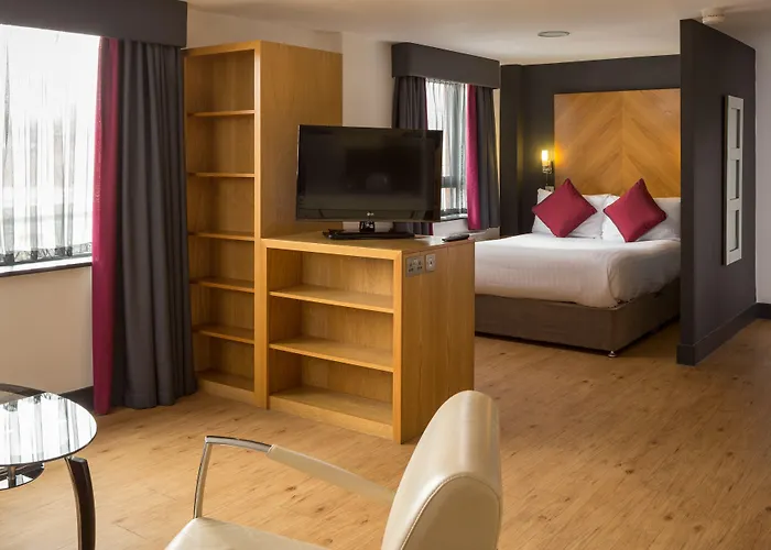 Roomzzz Leeds City West, United Kingdom