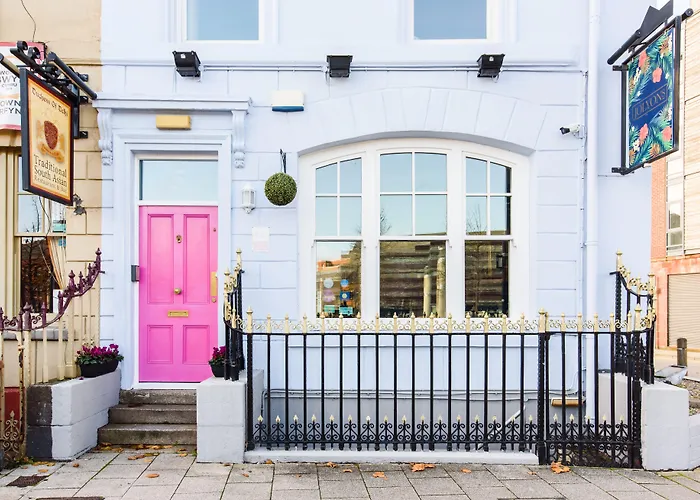 Jolyon'S Boutique Hotel
