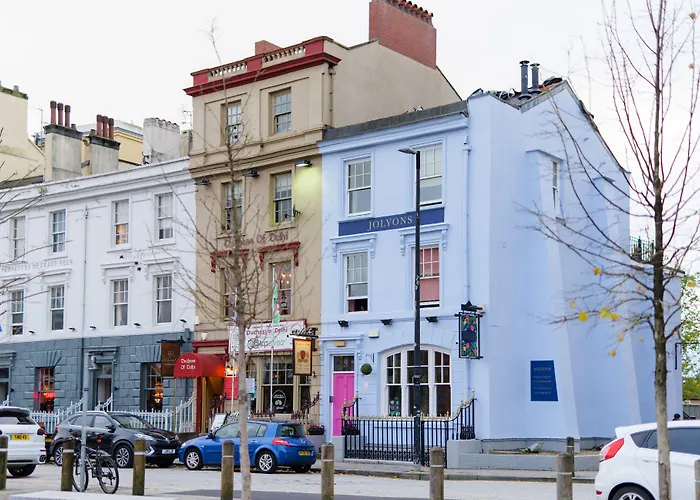 Jolyon'S Boutique Hotel