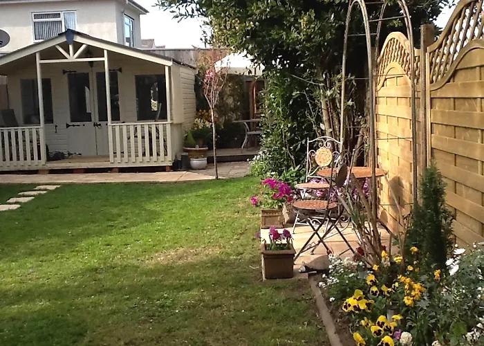Groveside Guest House