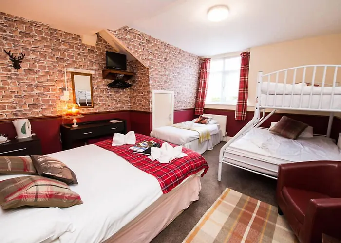 Travel And Holiday Lodge