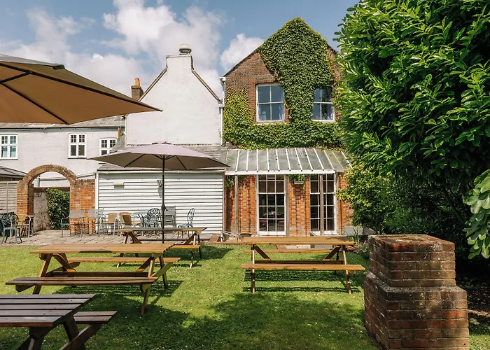 Hewitts And Restaurant