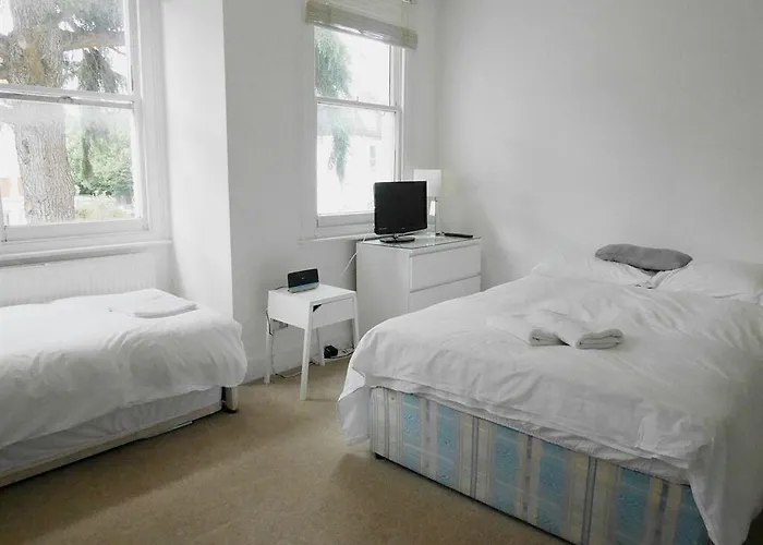 Kew Studios And Rooms London, United Kingdom