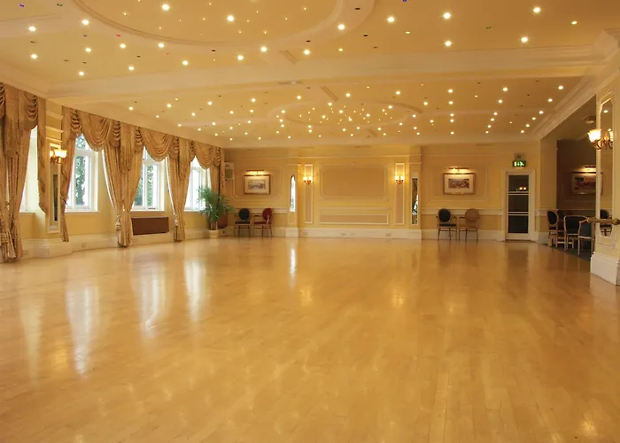 Tlh Victoria Hotel - Tlh Leisure, Entertainment And Spa Resort Torquay, United Kingdom