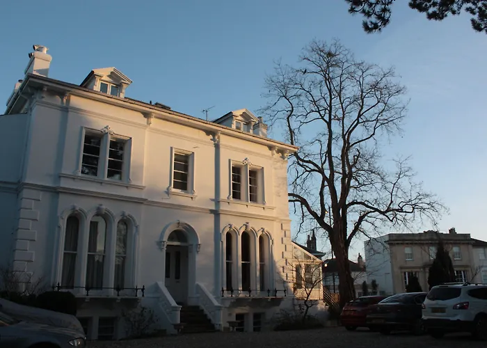 Lypiatt House