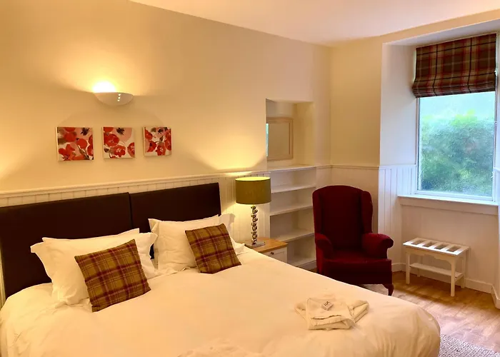 Shore House Tarbet, United Kingdom