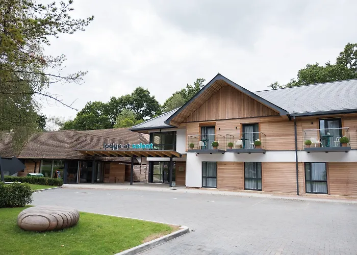 Lodge At Solent