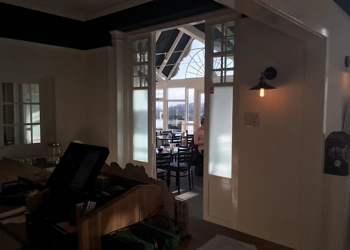 Mount Rooms