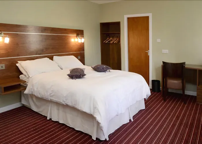 County Hotel