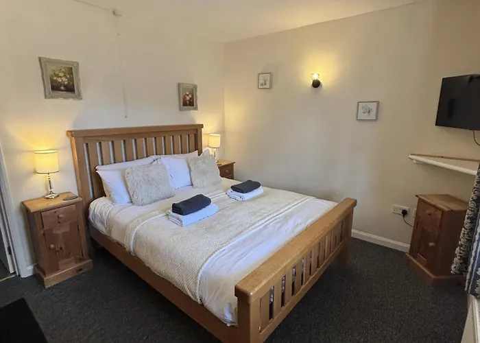 Half Moon Inn Pulham, United Kingdom