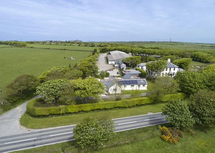 Pendragon Country House